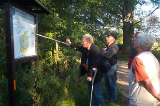 Einführunug an der Übersichtstafel.